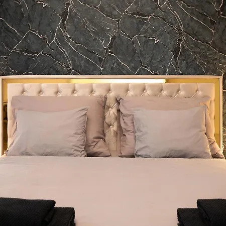 Apartment Designed Near The Bus Station! Prag