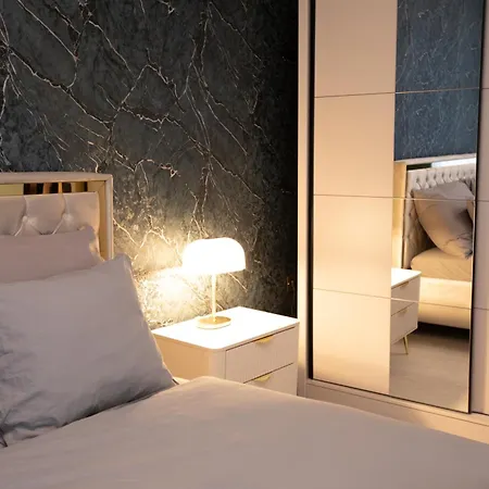 Apartment Designed Near The Bus Station! Prag